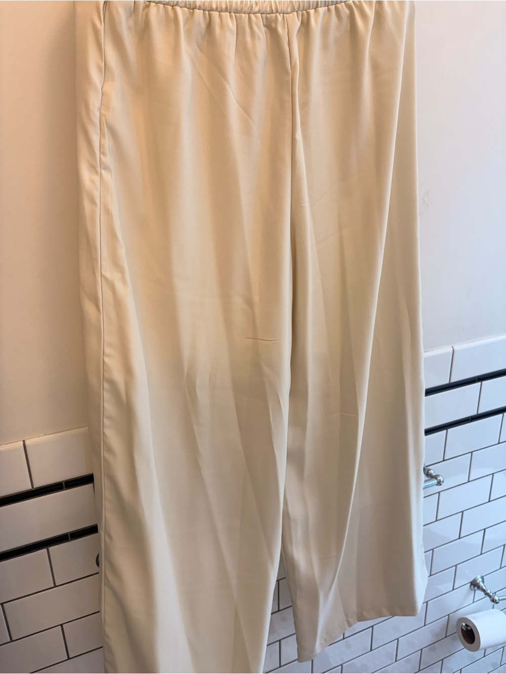 Relaxed Cream Wide-Leg Pants